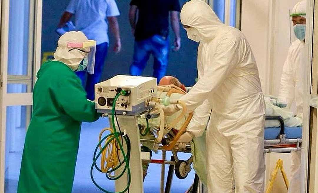 Covid-19 continua circulando e preocupa especialistas, alerta presidente da Sociedade Brasileira de Infectologia