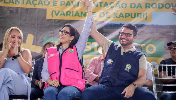 “Não duvide da lealdade que eu tenho pela senhora”, diz Gladson a Mailza durante entrega da Variante em Xapuri