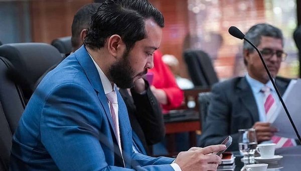 Jarude lança novo processo seletivo com duas vagas para o seu time; saiba como participar