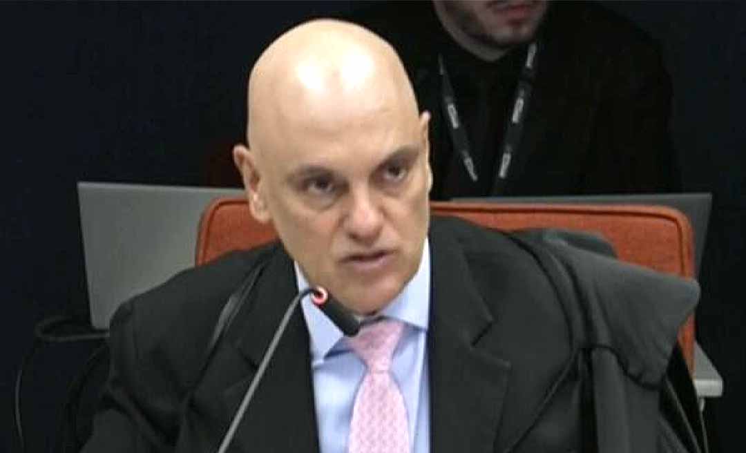Moraes vota pela condenação de Bolsonaro e outros sete réus em julgamento da trama golpista