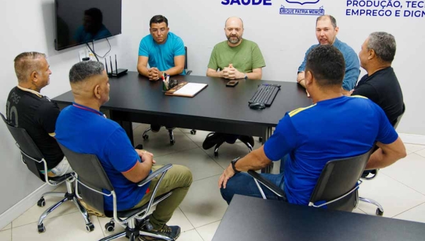 Prefeitura e Câmara se reúnem com sindicato para discutir melhorias no transporte público de Rio Branco