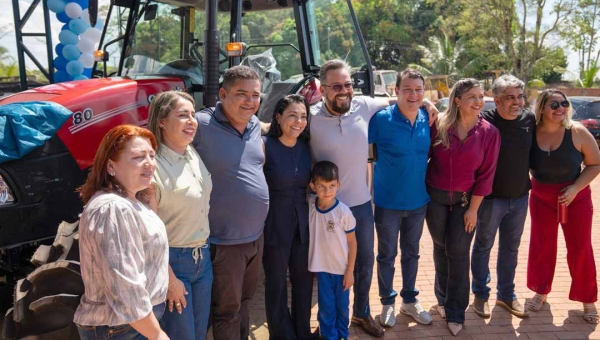 Alan Rick garante R$ 19,7 milhões em novas emendas para infraestrutura, esporte, habitação e apoio ao produtor rural no Acre