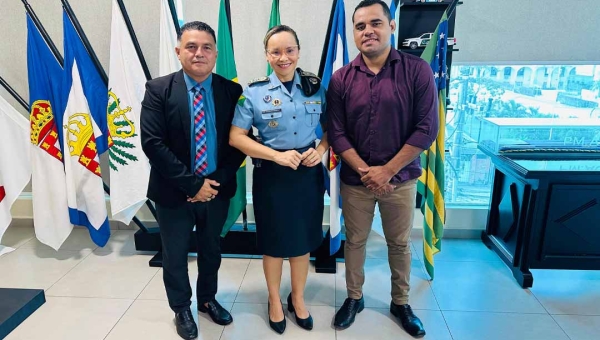 Vereador Eber Machado indica coronel Marta Renata para receber o Prêmio Mulher Destaque: “Sua atuação à frente da PMAC é motivo de orgulho”