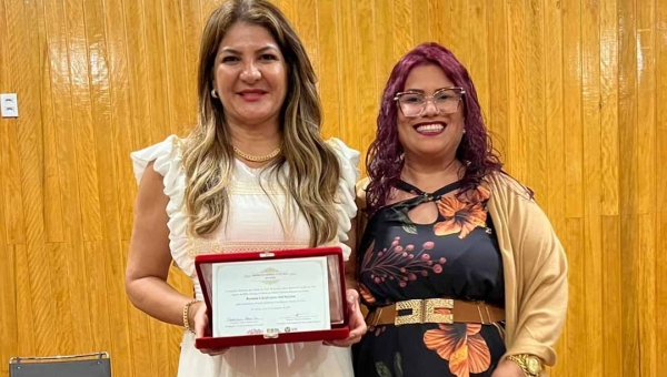Ex-reitora do Ifac é homenageada com Comenda do Mérito Cultural Acreano
