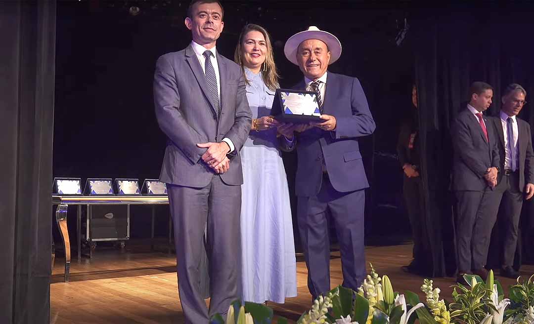 Prefeito Bocalom recebe em Brasília dois prêmios do Tesouro Nacional por excelência fiscal em Rio Branco