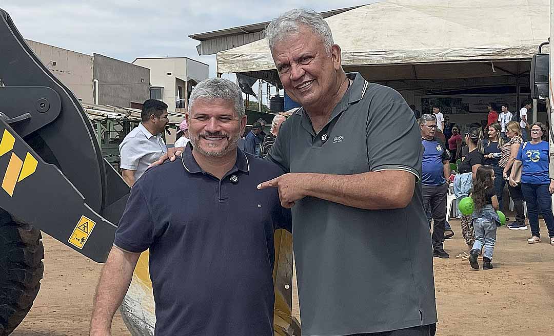 Petecão garante caminhonete de R$ 317 mil para consolidar ações da Secretaria da Mulher em Epitaciolândia