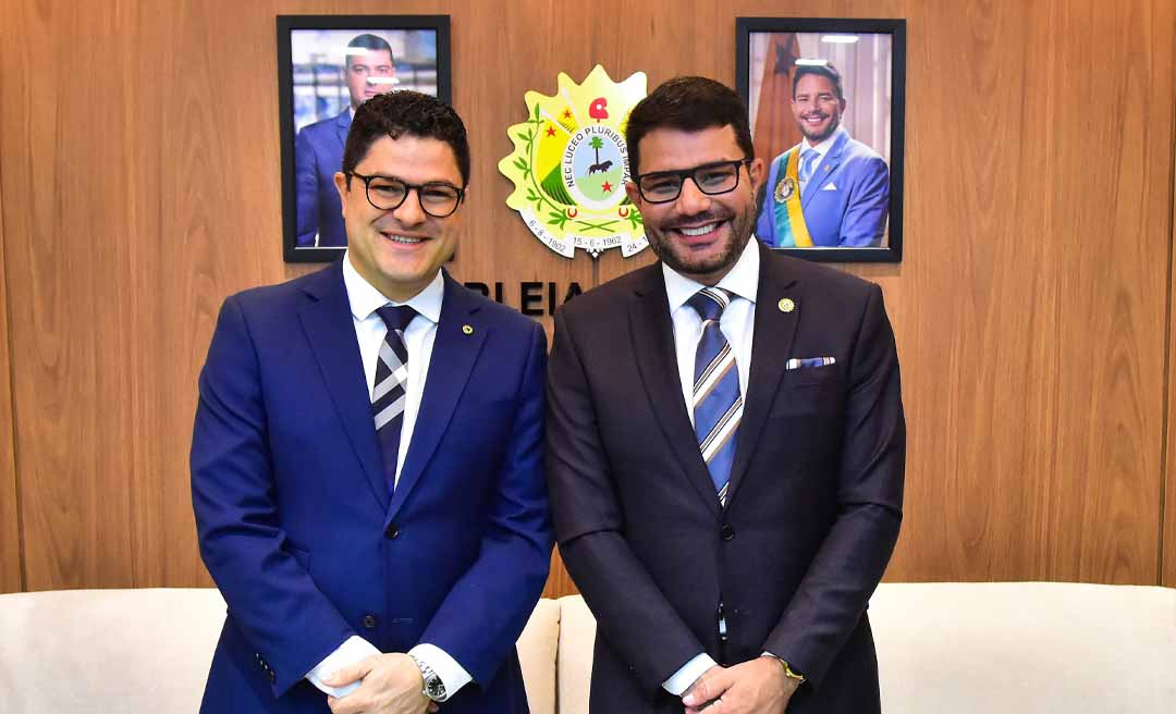 Eduardo Ribeiro comemora lei que garante deslocamento de mães no pós-parto para casa