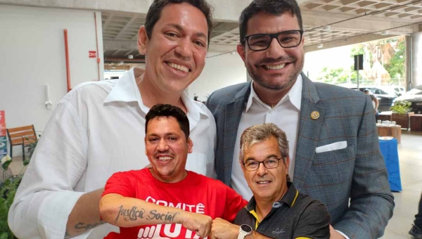 Troca de abraços entre Gladson e Cesário ocorreu logo após troca de farpas entre o governador e o petista Jorge Viana