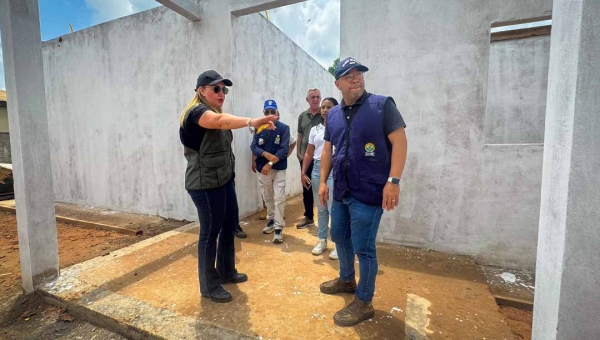 Casa do Produtor é construída pelo Deracre para fortalecer agricultura familiar em Sena Madureira
