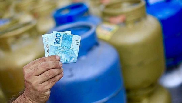 Preparem o bolso! Gás de cozinha terá aumento de R$ 5 em Rio Branco a partir da próxima segunda-feira