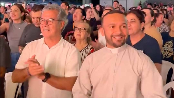 De olho no Senado, Jorge Viana participa do Cerco de Jericó para derrubar as muralhas espirituais e da política