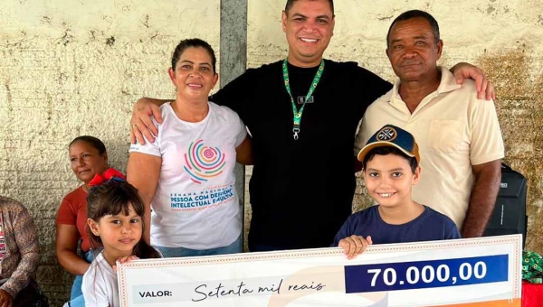 Deputado Tio Pablo firma compromisso e destina R$ 70 mil à APAE de Sena Madureira