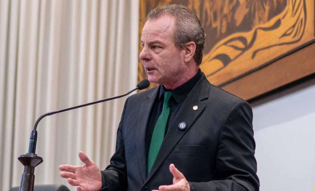 Pedro Longo anuncia pacto entre governo e Aleac para pagar indenizações de policiais penais provisórios