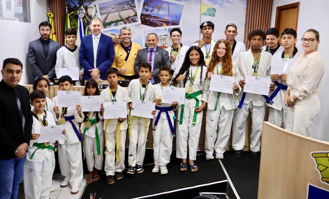 Atletas acreanos de taekwondo recebem homenagem na Câmara e se preparam para competições internacionais