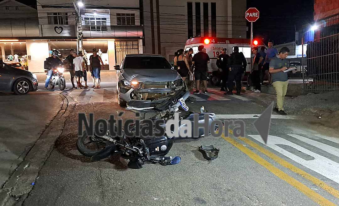 Motoboy sofre múltiplas fraturas após colisão em cruzamento no bairro Ivete Vargas, em Rio Branco