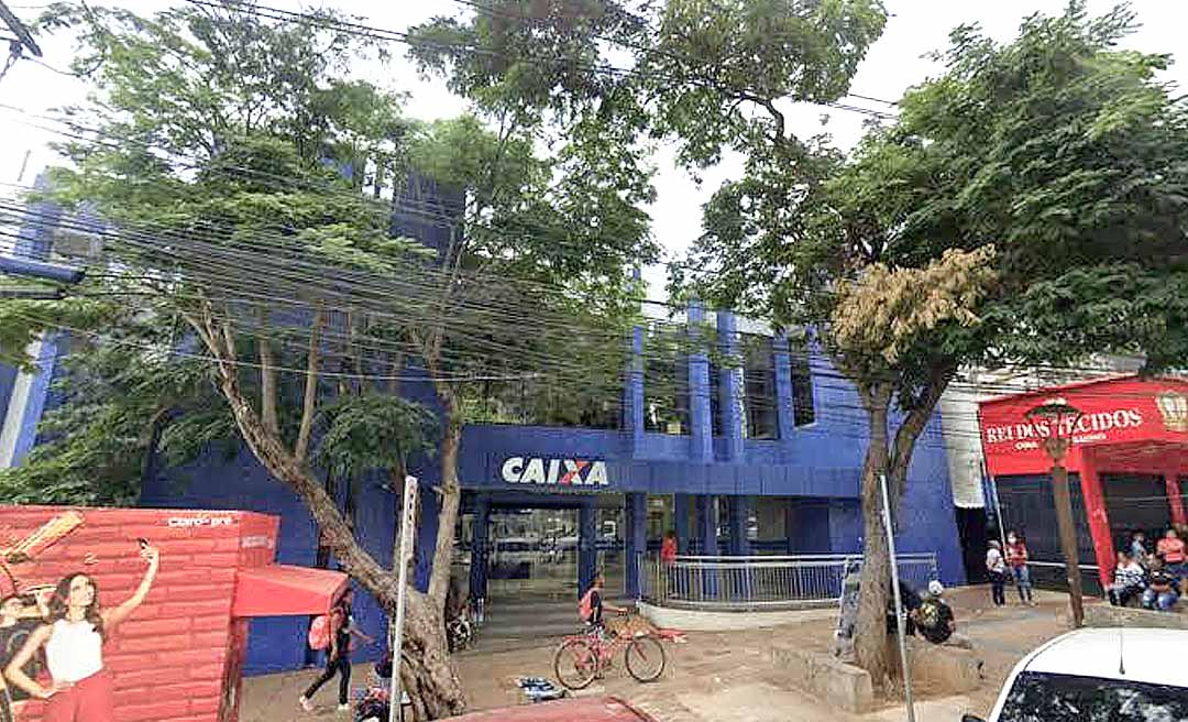 Bancários e sindicatos pedem apoio da Câmara contra fechamento de agência da Caixa no Centro de Rio Branco