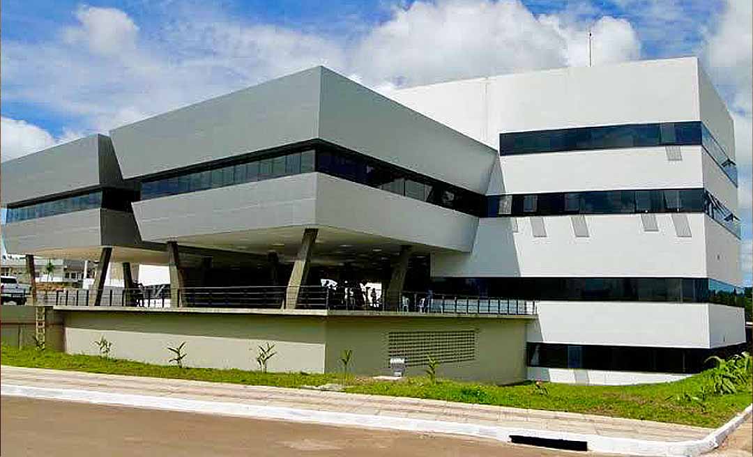 Reajuste de 8% para magistrados do TJAC não contempla servidores, que aguardavam aumento de 9,5% previsto na Lei Orçamentária Anual