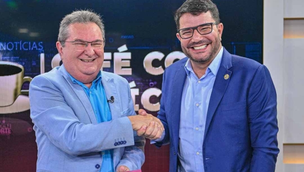 Governador Gladson Camelí destaca obras e compromisso com desenvolvimento sustentável durante entrevista
