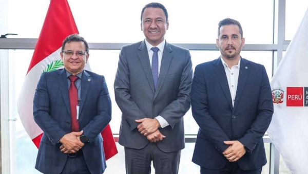 Governo Brasileiro libera importação de morangos vindos do Peru; Gonzaga comemora decisão