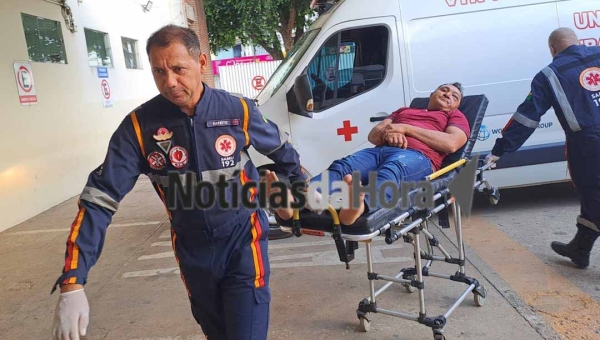 Falta de atenção resulta em colisão frontal e deixa motociclistas feridos na Transacreana