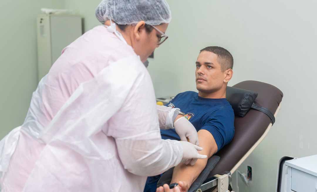 Alunos-oficiais da PM doam sangue e se cadastram como doadores de medula em apoio à colega com leucemia