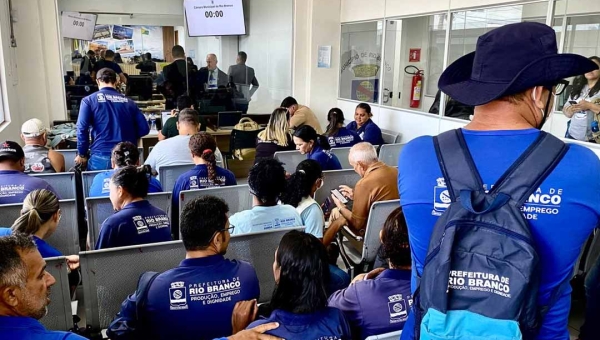 Agentes de Endemias acompanham votação de PL na Câmara de Rio Branco que propõe a ampliação da jornada de trabalho da categoria