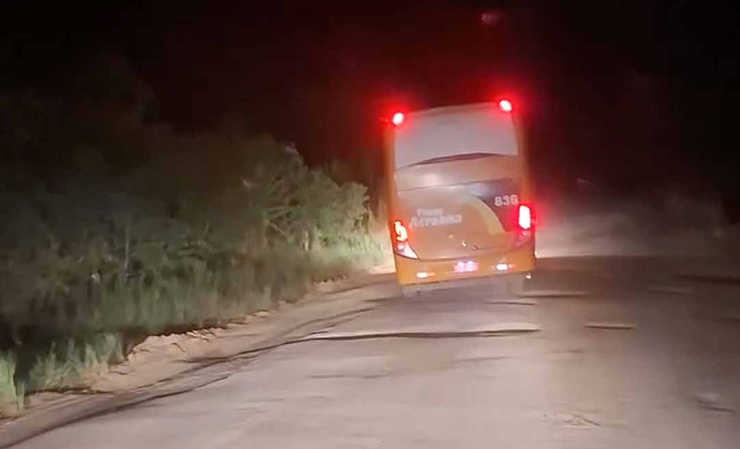 Beijoqueiro, ex-comissionado do governo do Acre, mostra buraqueira na BR-364 e diz: “Pior que a Lua”