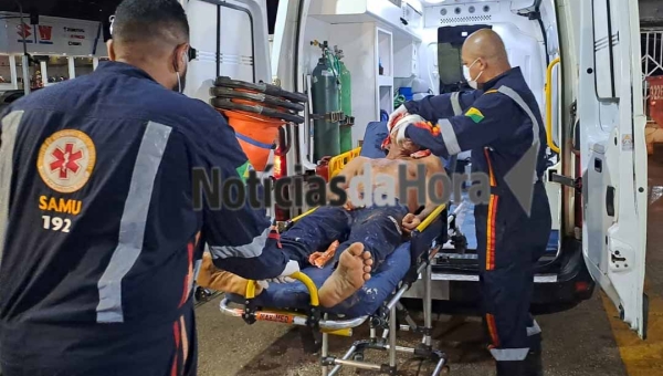 Homem é brutalmente espancado após desentendimento durante bebedeira no bairro Laélia Alcântara, em Rio Branco