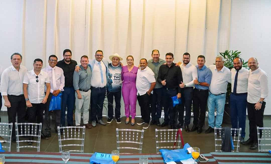 Almoço entre Bocalom, Alyson e vereadores da base do prefeito na Câmara reforça união em prol de Rio Branco