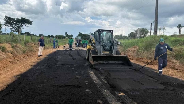 Deracre mantém ações de manutenção no Ramal 3 em Cruzeiro do Sul