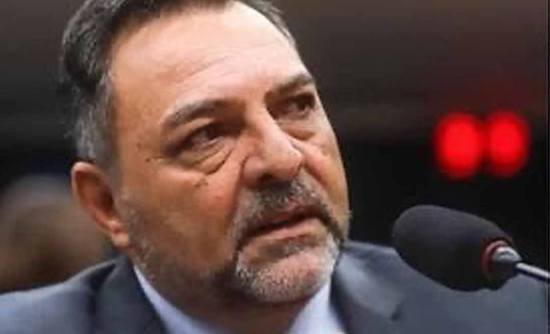 Deu na Folha: Zezinho Barbary entra na mira do Supremo após ONGs acionarem Corte para investigar máquinas compradas com emendas e usadas em desmate ilegal