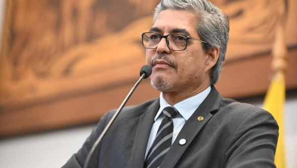 Edvaldo Magalhães se solidariza com família do bebê José Pedro e denuncia mortes em Feijó