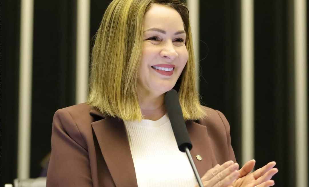 Projeto de Socorro Neri que institui o Sistema Nacional de Educação é sancionado pela Presidência da República