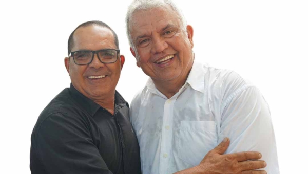 Petecão confirma R$ 382 mil à compra de barcos em Santa Rosa do Purus e fortalece produção rural