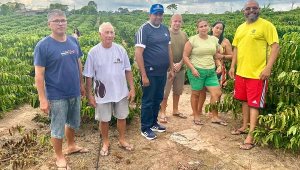 Deputado Clodoaldo Rodrigues visita comunidades rurais e reforça compromisso com a agricultura familiar no Alto Acre