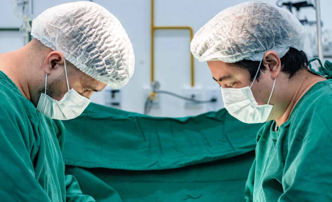 Fundhacre realiza primeiro implante de prótese testicular do estado