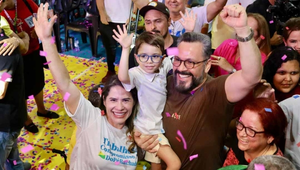 Alan Rick retorna ao Republicanos em grande ato político e lança desafio pelo futuro do Acre: “O povo pediu, e a gente está aqui”