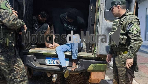 Dupla é presa com armas de fogo durante operação coordenada pela SEJUSP em Assis Brasil