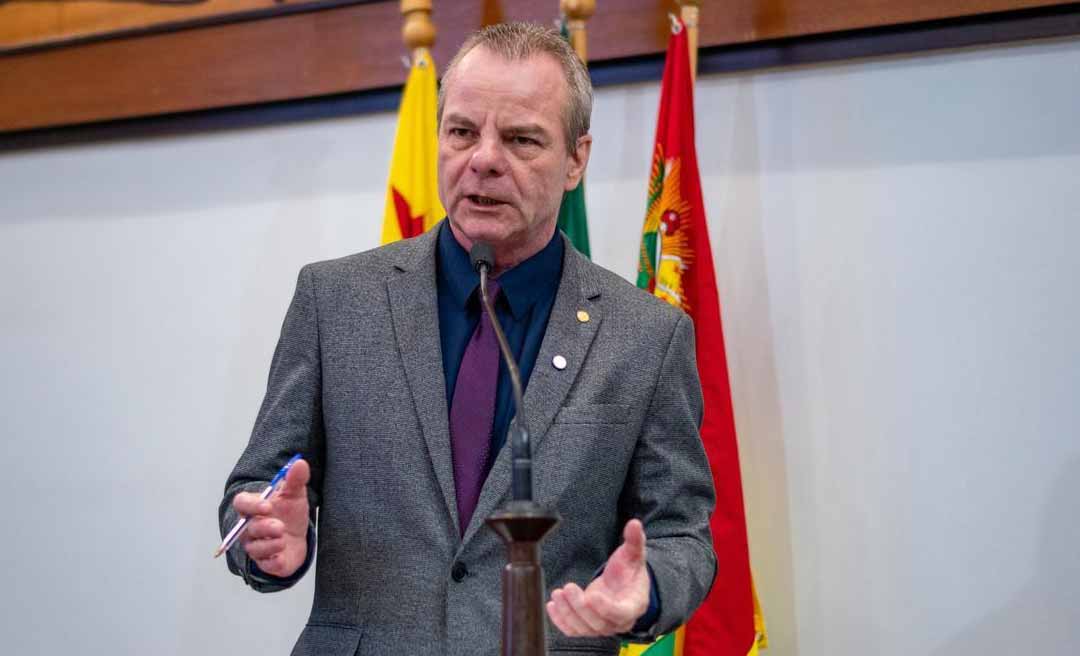 Pedro Longo defende convocação de professores da Educação Especial em concurso