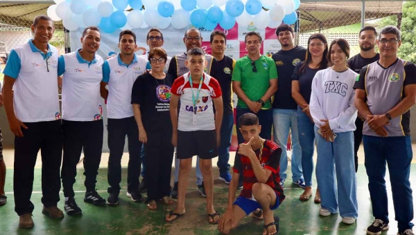 Programa TEAtivo é lançado na Apae Rio Branco; ação promove inclusão de crianças e jovens com autismo por meio do esporte