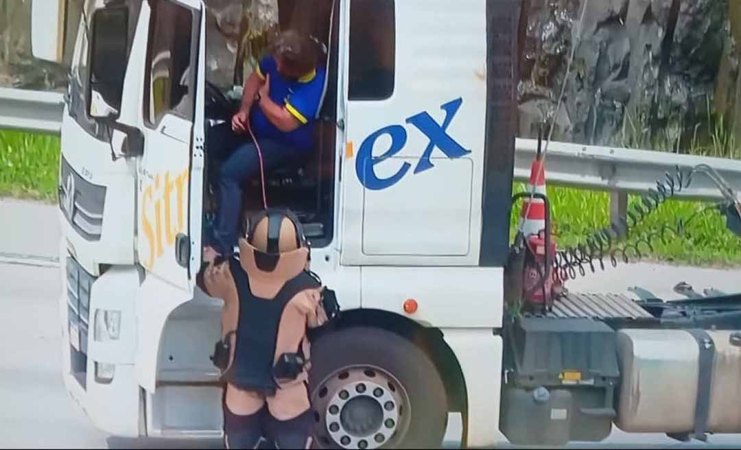 Caminhão com carga do Acre provoca interdição no Rodoanel após motorista ser feito refém com explosivos