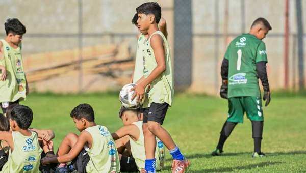 Promessa acreana brilha no futebol de base: João Miguel, joia do Santa Cruz, encanta o São Paulo Futebol Clube
