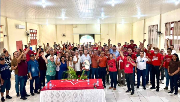 Em Xapuri, presidente nacional do PT exalta legado histórico que inspira o Brasil