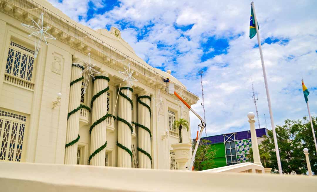 Luzes de Natal do Palácio Rio Branco serão acesas neste sábado, informa governo; veja a programação  