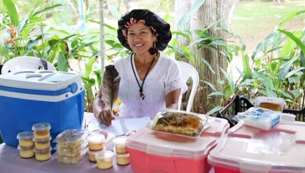 Semulher realiza feira de mulheres empreendedoras no Horto Florestal