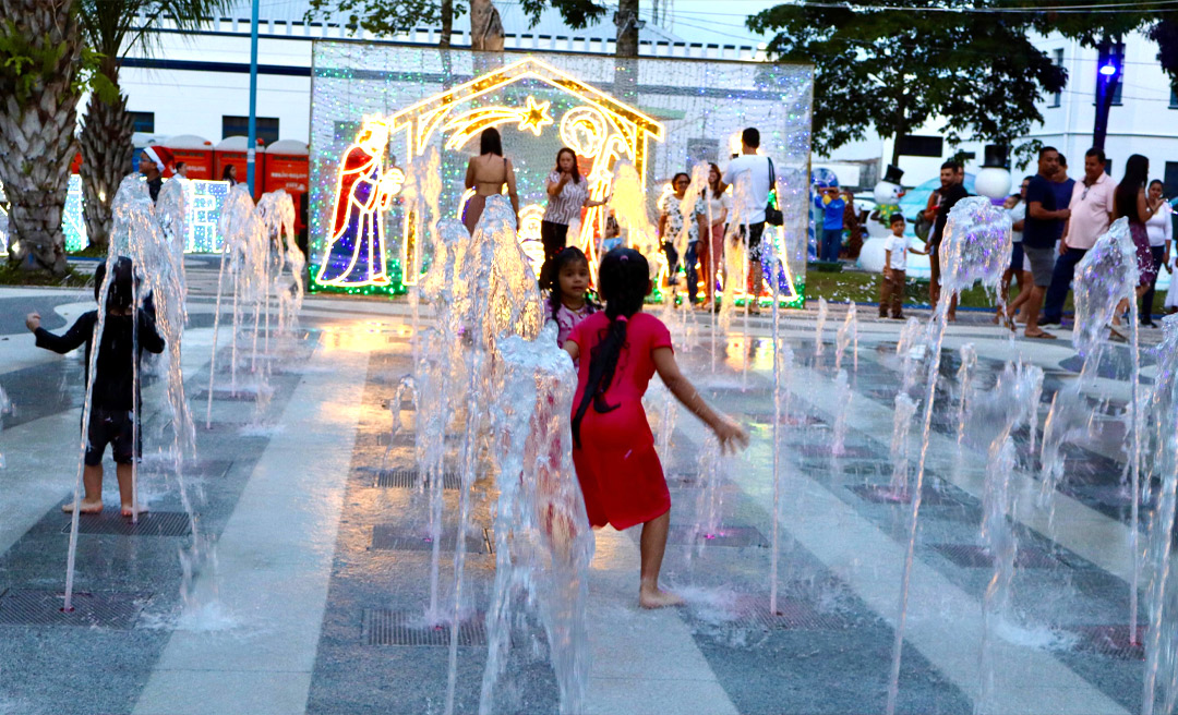 Fonte interativa da Praça da Revolução é reinaugurada e vira destaque do “Natal de Vida, Esperança e Dignidade”
