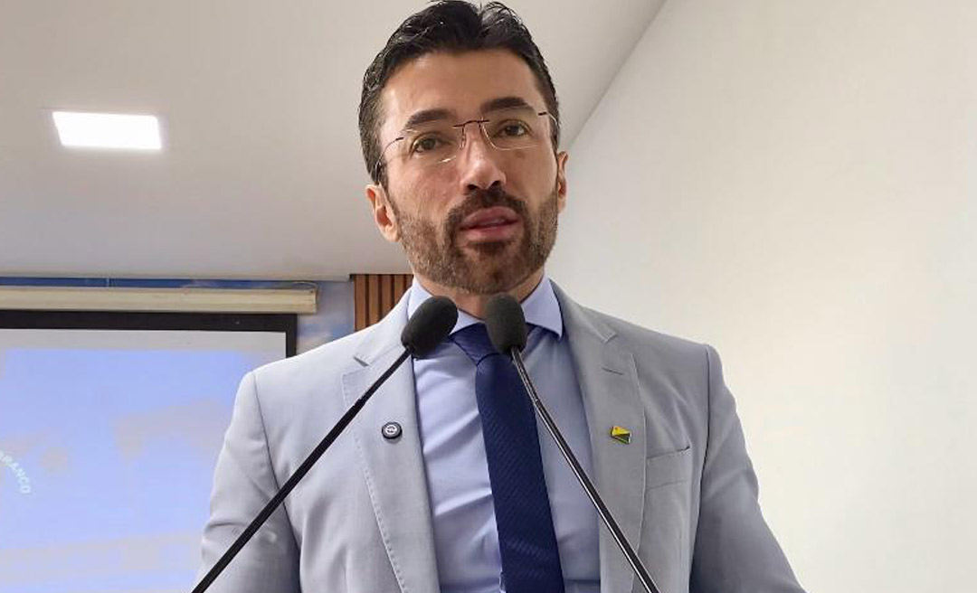 Vereador Zé Lopes denuncia abandono de bairros da Capital: “Lixo, esgoto, mato e buraco para todo lado”