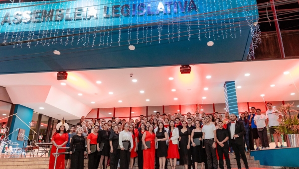 Assembleia Legislativa do Acre celebra espírito natalino com apresentação do Coral Comunitário