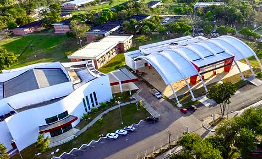 Concurso da Ufac, com salários de até R$ 14,4 mil, encerra inscrições nesta segunda-feira