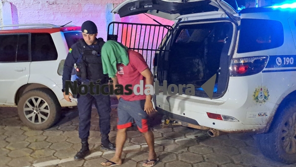 Ação conjunta da PM apreende fuzil, escopeta e munições e prende suspeito em Rio Branco